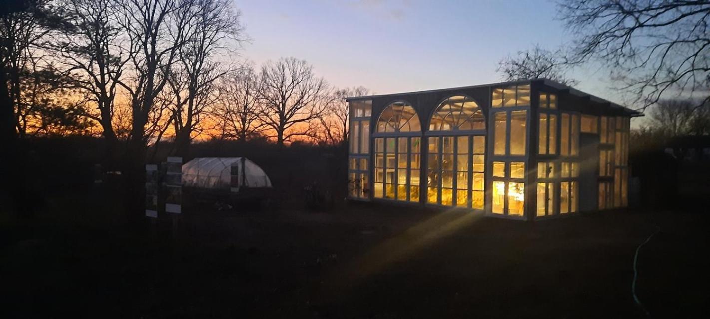 Zirkuswagen Glamping Fuer 2 Mit Veranda Kueche Netflix Parken Und Hofladen Steinhofel 외부 사진